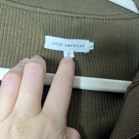 Good American Ribbed Knit Polo Top Olive Green Sz M - Picture 6 of 11